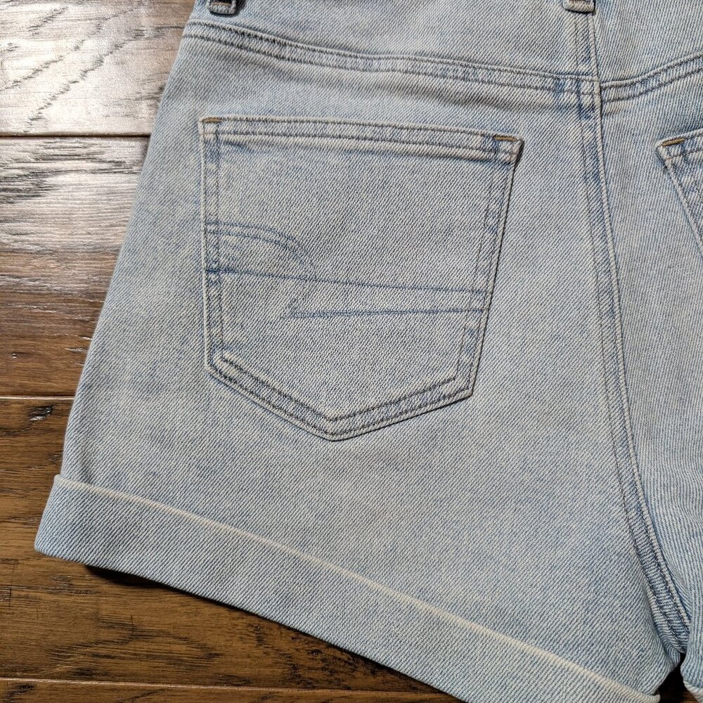 American Eagle Outfitters Light Wash Distressed Jean Shorts - Picture 14 of 16